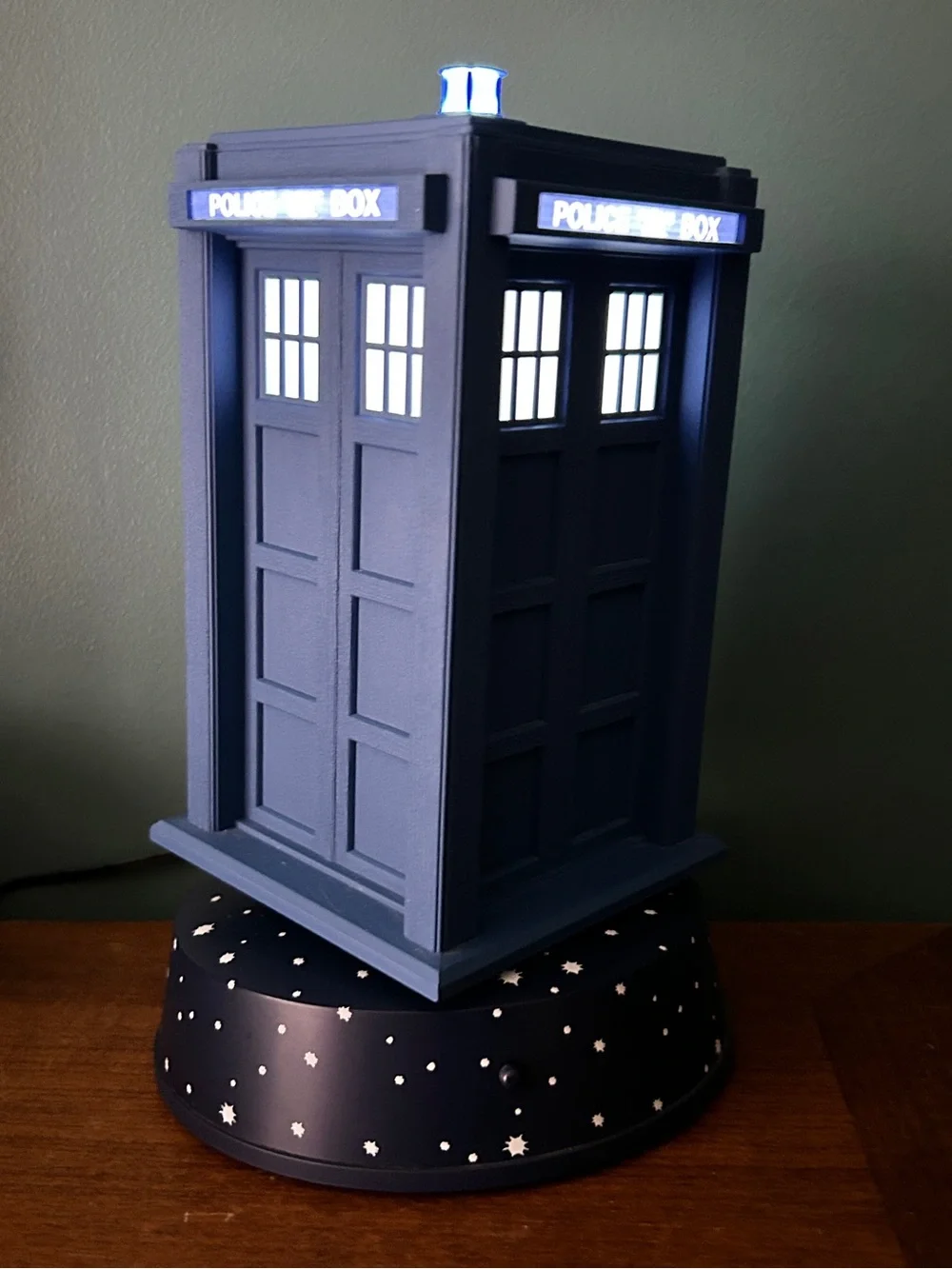 TARDIS Dr Who Hallmark 60th Anniv 2023 Light Sound Motion Table Decoration